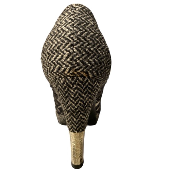 CHANEL Wool Tweed Lace-Up Booties Heels EU 37 Black White - Authenticated COA - Picture 13 of 15